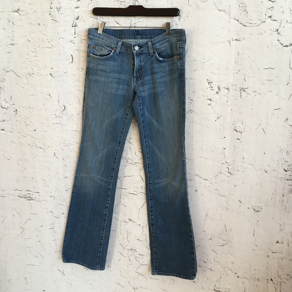 7 FOR ALL MANKIND SIZE 30 BOOT CUT JEANS